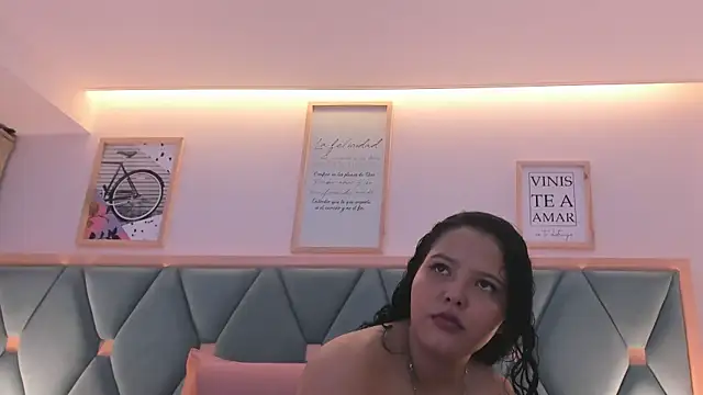 Snapshot of isabella_walton chatting on 02/04/26, 11:16 isabella walton online show from 02/04/26, 11:16