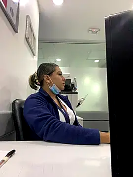 Keittly  online show from 12/19/25, 01:09