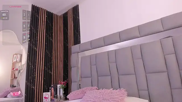 vivianne scott online show from 11/13/25, 12:09