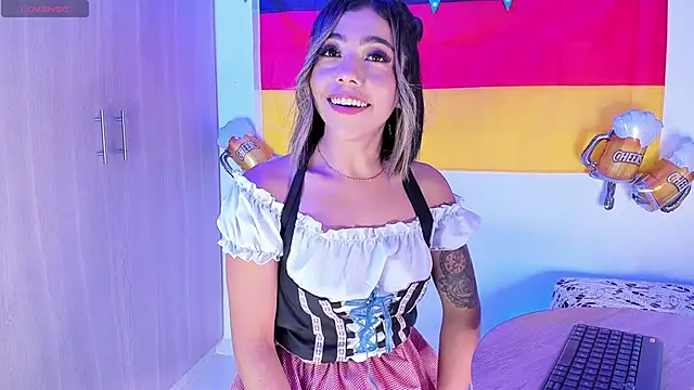 Snapshot of AndreaVelasco chatting on 10/01/25, 07:07 AndreaVelasco online show from 10/01/25, 07:07