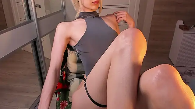 celestial  Rose online show from 03/26/26, 02:04