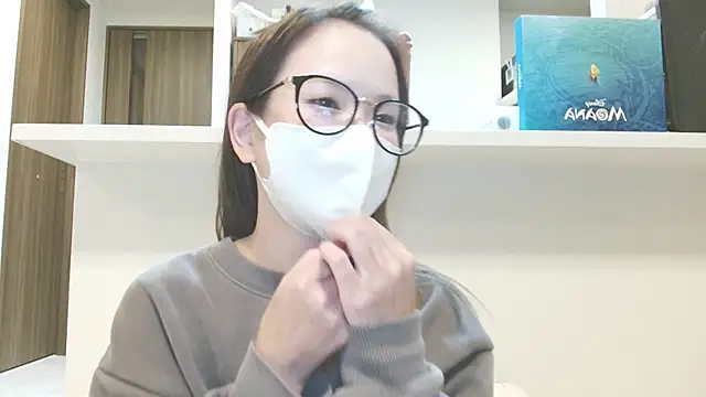  hina chan  online show from 11/10/25, 01:49