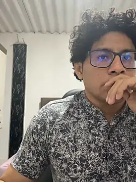 Snapshot of ikkipro chatting on 12/05/25, 06:45 ikkipro online show from 12/05/25, 06:45