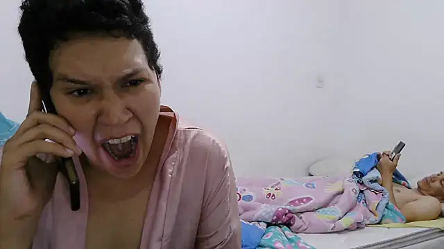 Snapshot of luxandracon23 chatting on 02/24/26, 01:23 luxandracon23 online show from 02/24/26, 01:23