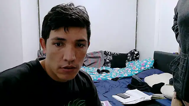 luxandracon23 online show from 11/18/25, 02:05