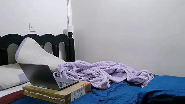 luxandracon23 online show from 03/31/26, 07:05