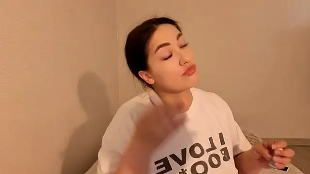 Aria Blisss online show from 05/28/26, 01:35