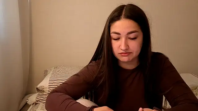 Aria Blisss online show from 05/06/26, 03:32