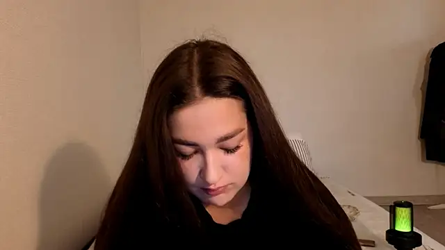 Snapshot of Aria_Blisss chatting on 07/20/26, 12:07 Aria Blisss online show from 07/20/26, 12:07