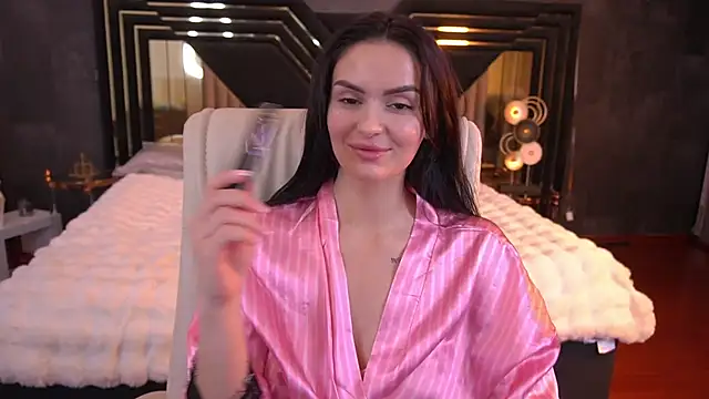 MilashaLovely online show from 12/04/25, 02:27