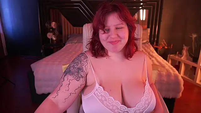 LiliyaMoon online show from 12/16/25, 07:45