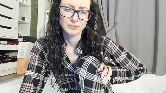 Baby Jewel online show from 10/21/25, 11:09