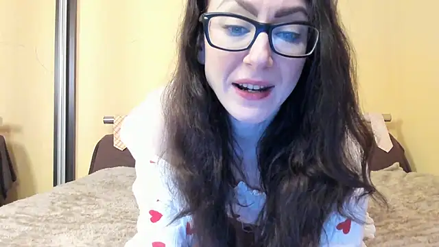 Snapshot of Baby_Jewel chatting on 02/07/26, 01:19 Baby Jewel online show from 02/07/26, 01:19