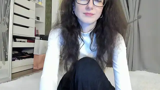 Baby Jewel online show from 11/06/25, 11:14