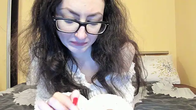 Baby Jewel online show from 12/02/25, 11:34