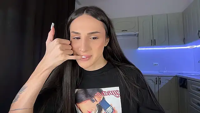 Snapshot of Kim_Oberlin_ chatting on 03/03/26, 02:02 Kim Oberlin online show from 03/03/26, 02:02