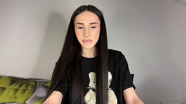 Snapshot of Kim_Oberlin_ chatting on 02/12/26, 02:17 Kim Oberlin online show from 02/12/26, 02:17