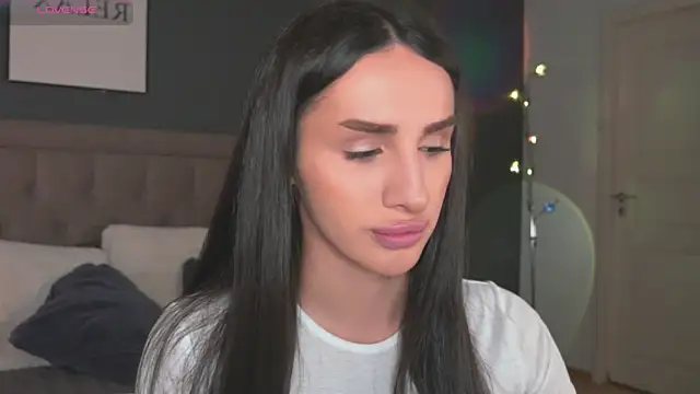 Kim Oberlin  online show from 12/01/25, 11:11