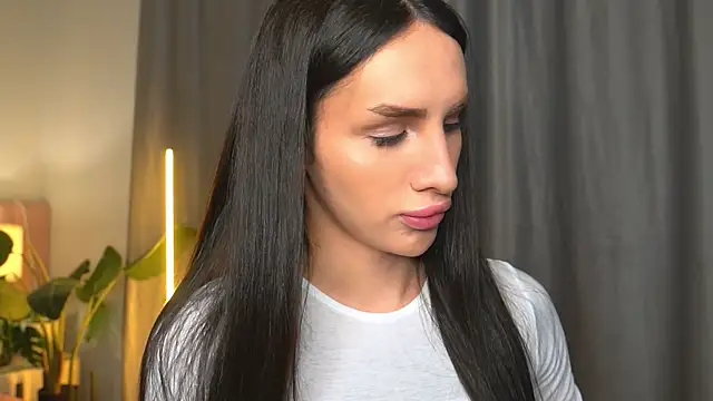 Kim Oberlin  online show from 11/17/25, 04:00