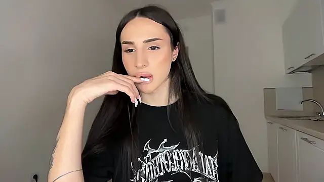 Kim Oberlin  online show from 03/26/26, 08:51