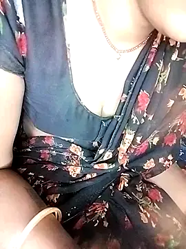 Snapshot of kumarigirl chatting on 11/10/25, 07:57 kumarigirl online show from 11/10/25, 07:57