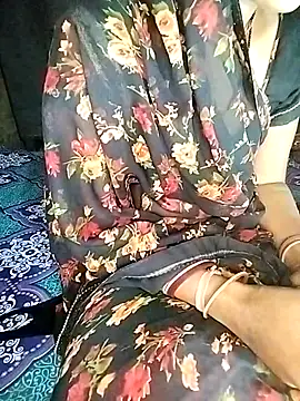 Snapshot of kumarigirl chatting on 10/31/25, 01:57 kumarigirl online show from 10/31/25, 01:57