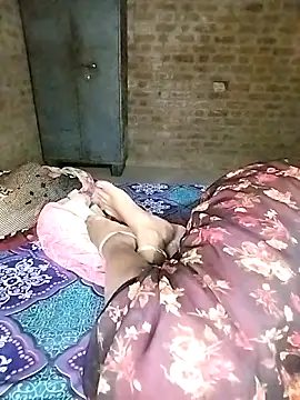 Snapshot of kumarigirl chatting on 10/29/25, 02:21 kumarigirl online show from 10/29/25, 02:21