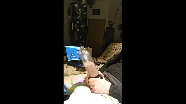 Gilgamesch1704 online show from 12/02/25, 06:37