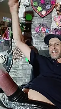 Gilgamesch1704 online show from 06/25/26, 08:03