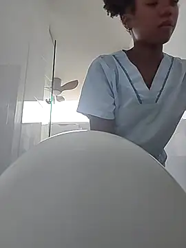 AriLennox  online show from 03/04/26, 01:41