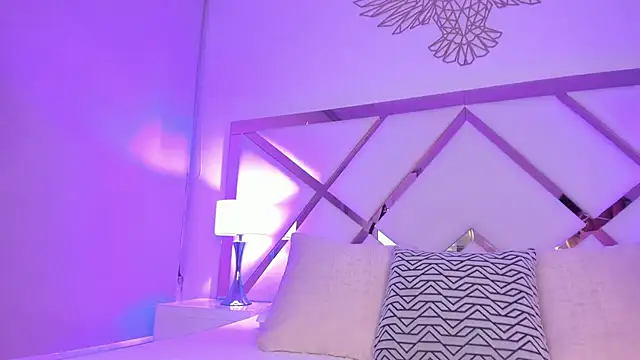 SophiaSmiiths  online show from 04/12/26, 02:37