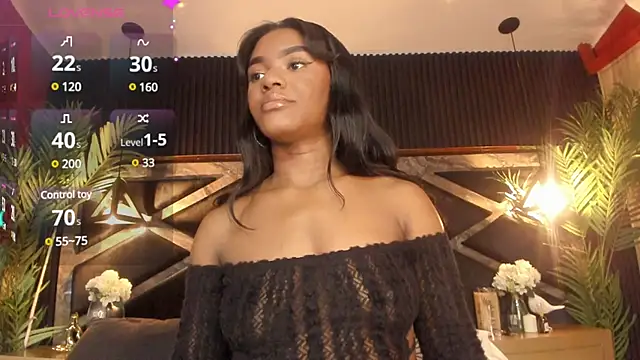 Snapshot of SophiaSmiiths_ chatting on 03/09/25, 03:38 SophiaSmiiths online show from 03/09/25, 03:38