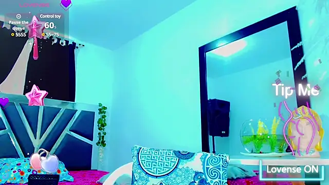 Snapshot of nauthyvalentina chatting on 02/07/25, 08:42 nauthyvalentina online show from 02/07/25, 08:42