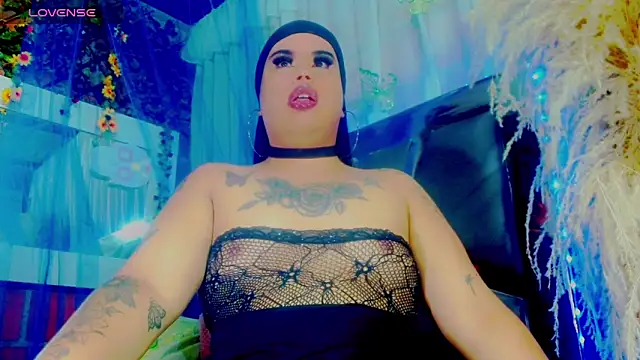 nauthyvalentina online show from 04/19/26, 01:45