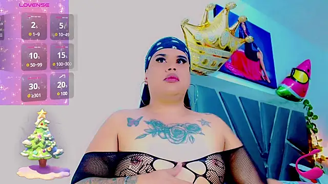 Snapshot of nauthyvalentina chatting on 12/25/24, 12:27 nauthyvalentina online show from 12/25/24, 12:27