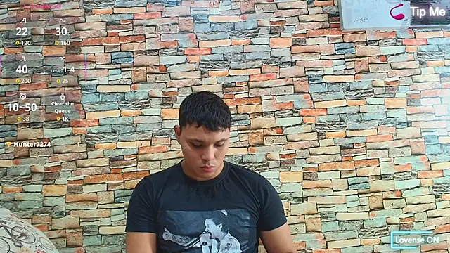 Snapshot of couple_lovelyds chatting on 11/29/25, 08:31 couple lovelyds online show from 11/29/25, 08:31