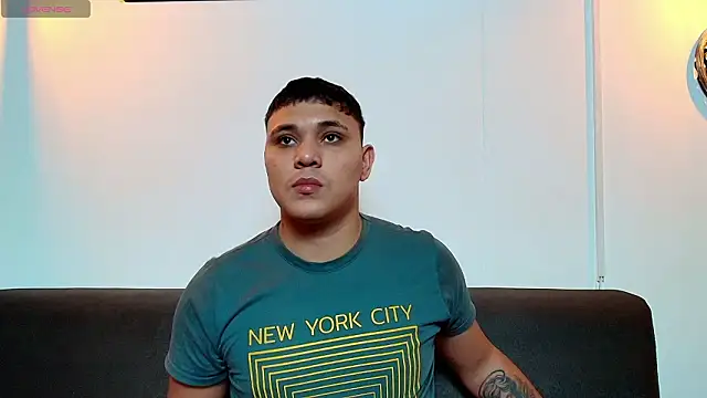 Snapshot of couple_lovelyds chatting on 02/11/26, 08:31 couple lovelyds online show from 02/11/26, 08:31