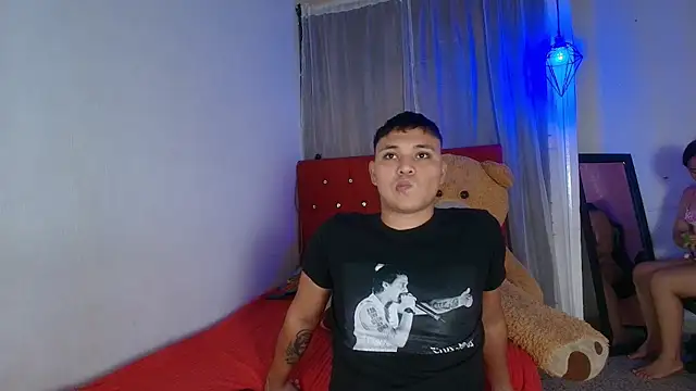 Snapshot of couple_lovelyds chatting on 09/30/25, 08:26 couple lovelyds online show from 09/30/25, 08:26