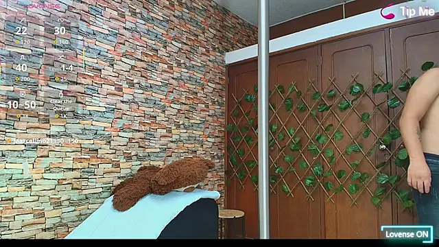 Snapshot of couple_lovelyds chatting on 12/02/25, 09:16 couple lovelyds online show from 12/02/25, 09:16