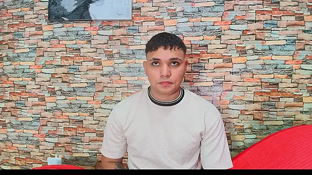 Snapshot of couple_lovelyds chatting on 12/05/25, 09:12 couple lovelyds online show from 12/05/25, 09:12