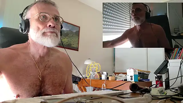 MusclesCigarsFFPig online show from 05/14/26, 06:54