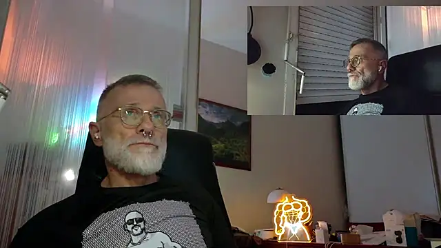 MusclesCigarsFFPig online show from 05/07/26, 09:18