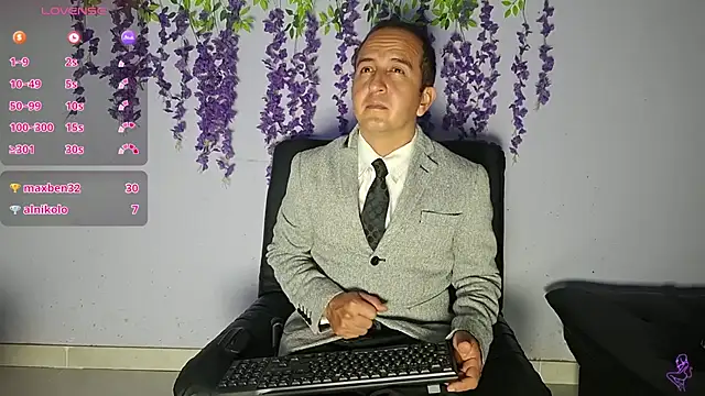 yazforeSolo online show from 02/10/26, 02:10