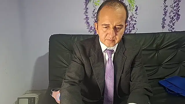 yazforeSolo online show from 11/21/25, 02:27