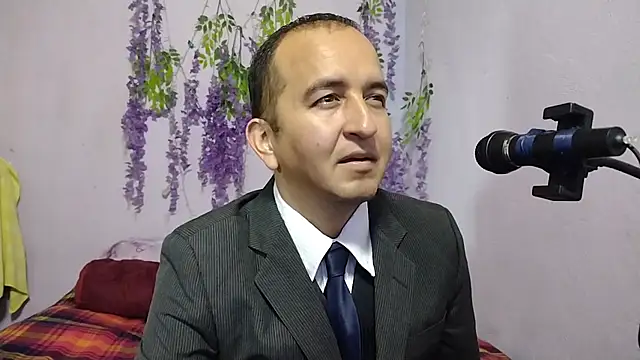 yazforeSolo online show from 09/18/25, 02:31