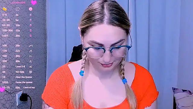 JaneLaJewel online show from 11/17/25, 08:02