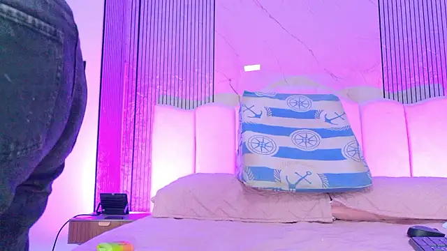 Sofia martiin online show from 02/25/26, 03:07