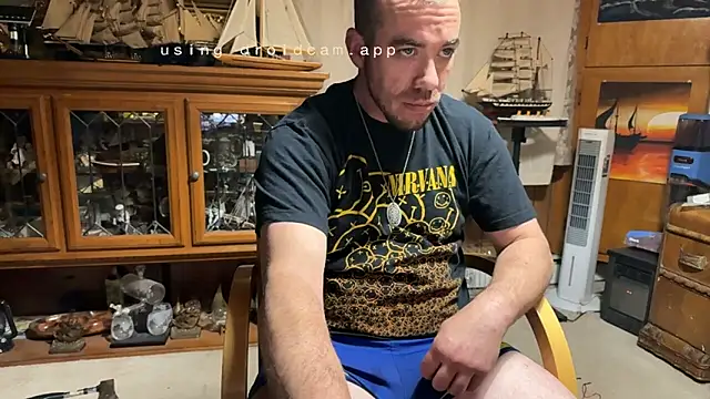 ScubaStevex online show from 05/04/26, 04:49