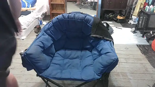 ScubaStevex online show from 03/17/25, 05:16