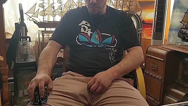 ScubaStevex online show from 03/22/26, 05:03